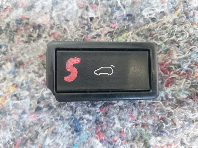 bontott SEAT ALHAMBRA Csomagtér Nyitó Kar / Gomb