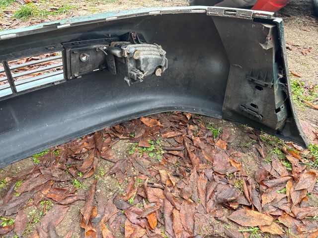 bontott SEAT ALHAMBRA Első Lökhárító (Üresen)