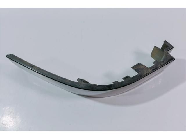 bontott SEAT ALHAMBRA Első Szélvédő Felső Díszléc