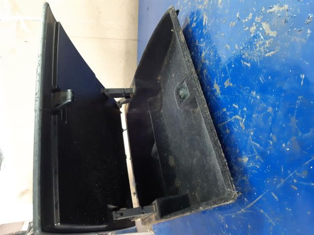 bontott SEAT ALHAMBRA Első Tároló Rekesz