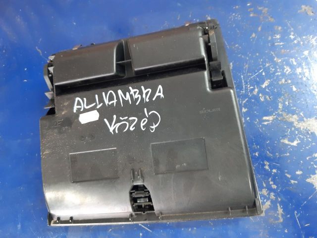 bontott SEAT ALHAMBRA Első Tároló Rekesz