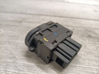 bontott SEAT ALHAMBRA Hátsó középső Ablakemelő Kapcsoló