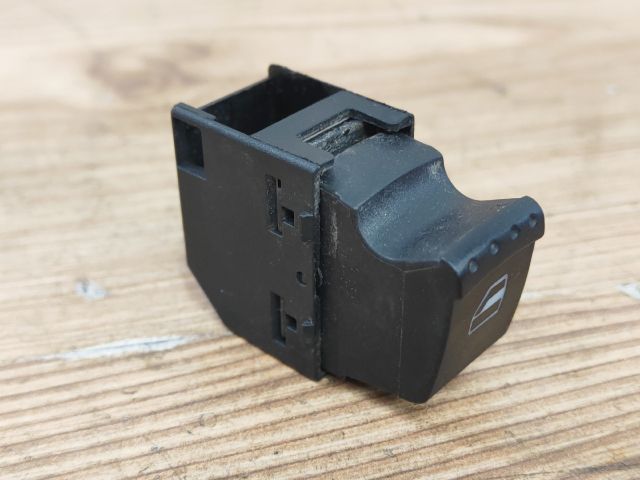 bontott SEAT ALHAMBRA Jobb első Ablakemelő Kapcsoló