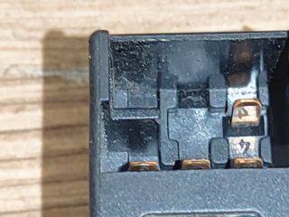 bontott SEAT ALHAMBRA Jobb első Ablakemelő Kapcsoló