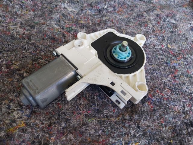 bontott SEAT ALHAMBRA Jobb első Ablakemelő Motor