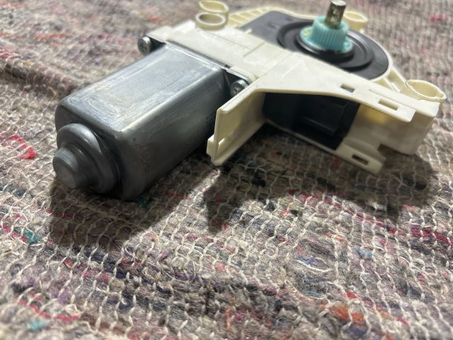 bontott SEAT ALHAMBRA Jobb első Ablakemelő Motor