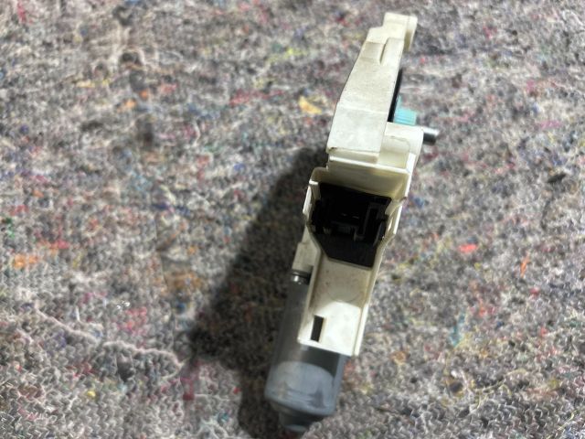 bontott SEAT ALHAMBRA Jobb első Ablakemelő Motor