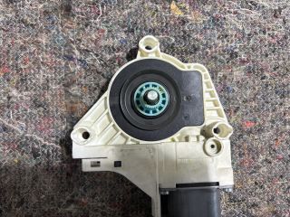 bontott SEAT ALHAMBRA Jobb első Ablakemelő Motor