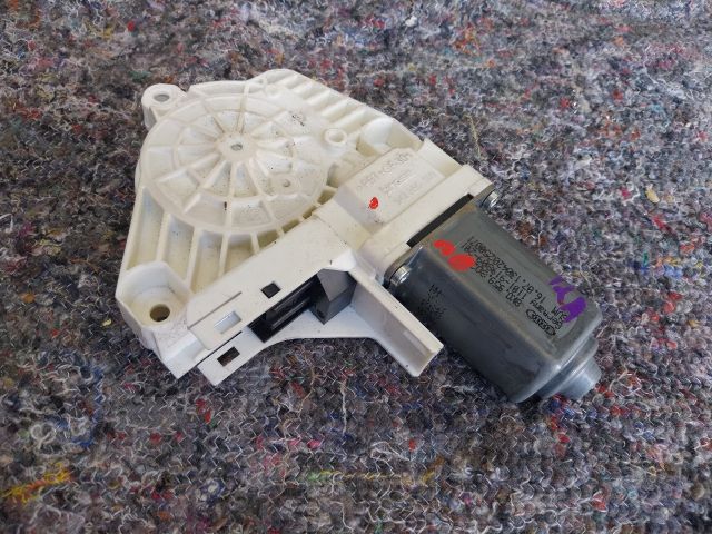 bontott SEAT ALHAMBRA Jobb első Ablakemelő Motor