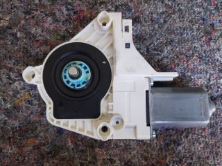 bontott SEAT ALHAMBRA Jobb első Ablakemelő Motor