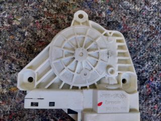 bontott SEAT ALHAMBRA Jobb első Ablakemelő Motor