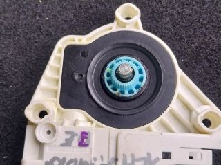 bontott SEAT ALHAMBRA Jobb első Ablakemelő Motor