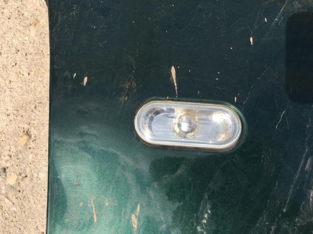 bontott SEAT ALHAMBRA Jobb első Sárvédő Irányjelző