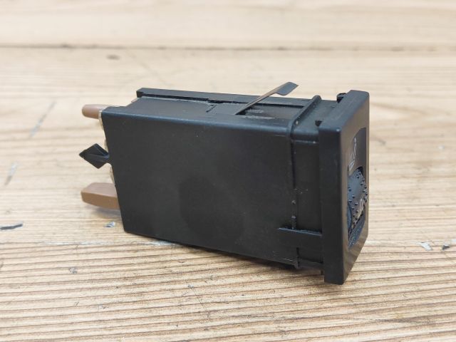 bontott SEAT ALHAMBRA Jobb első Ülésfűtés Kapcsoló