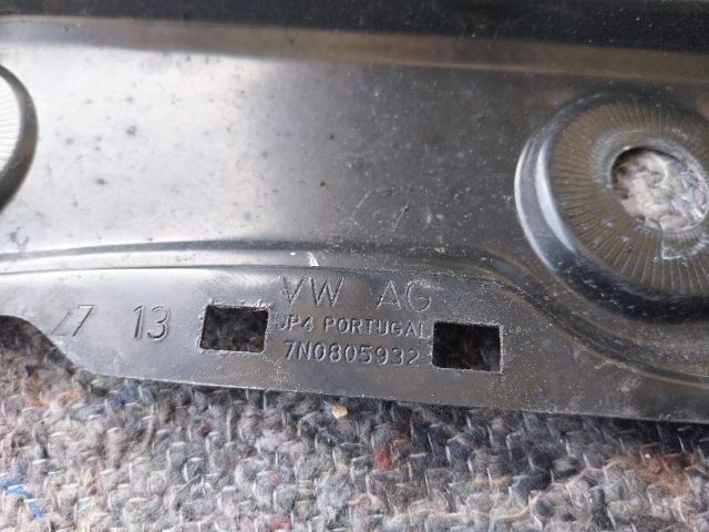 bontott SEAT ALHAMBRA Jobb Fényszóró Tartó