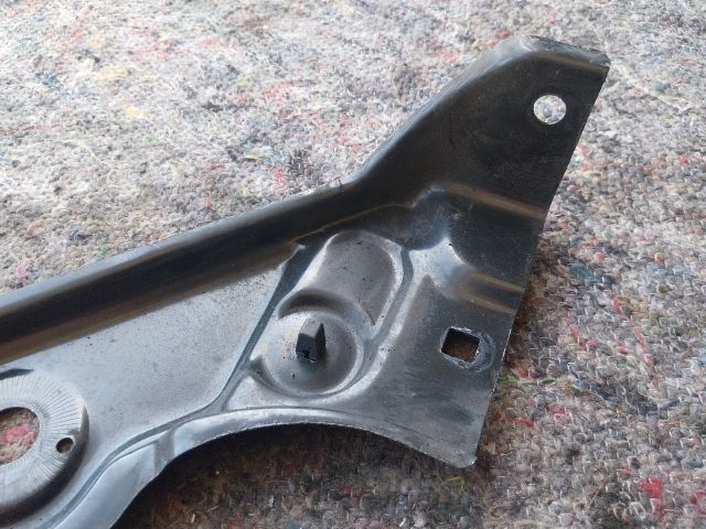 bontott SEAT ALHAMBRA Jobb Fényszóró Tartó