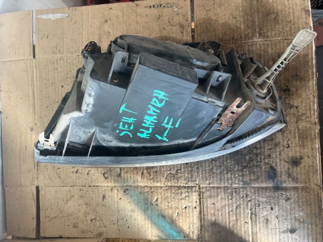 bontott SEAT ALHAMBRA Jobb Fényszóró