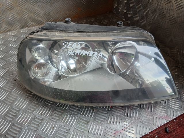 bontott SEAT ALHAMBRA Jobb Fényszóró