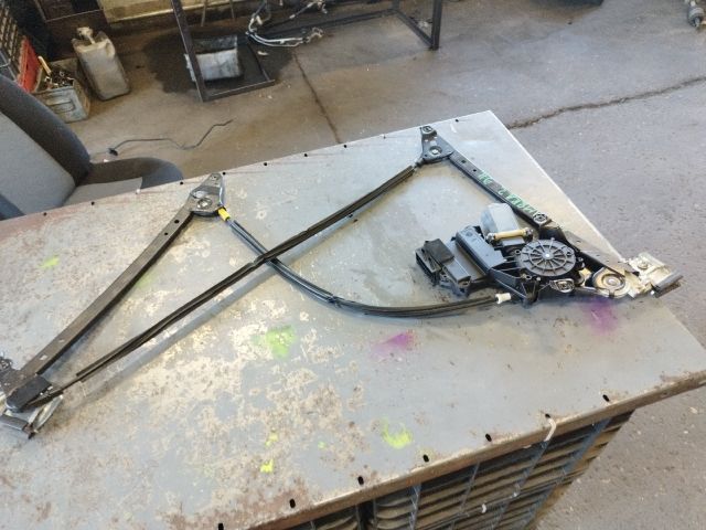 bontott SEAT ALHAMBRA Jobb hátsó Ablakemelő Szerkezet (Elektromos)