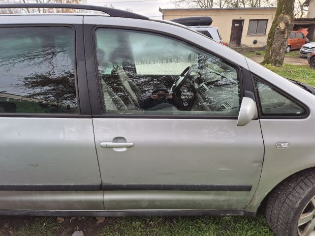 bontott SEAT ALHAMBRA Jobb hátsó Ajtó (Részeivel)