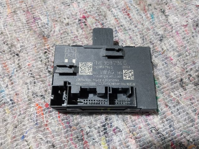 bontott SEAT ALHAMBRA Jobb hátsó Ajtó Vezérlőegység