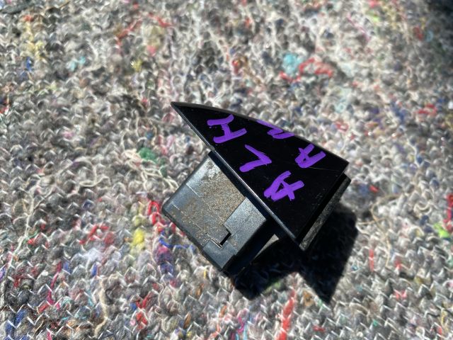 bontott SEAT ALHAMBRA Jobb hátsó Kilincs Burkolat