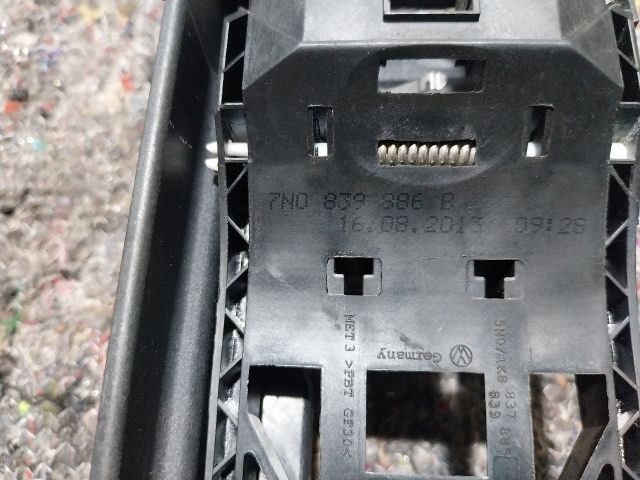 bontott SEAT ALHAMBRA Jobb hátsó Külső Kilincsfészek