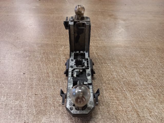 bontott SEAT ALHAMBRA Jobb Hátsó Lámpa Foglalat