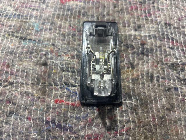 bontott SEAT ALHAMBRA Jobb Rendszámtábla Világítás