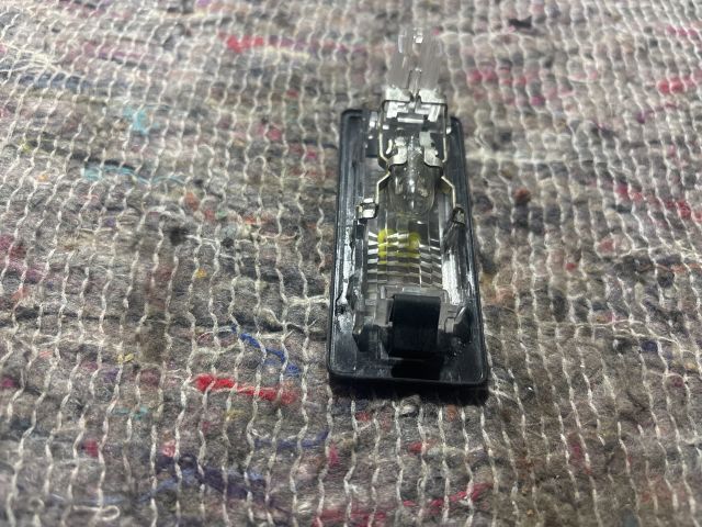 bontott SEAT ALHAMBRA Jobb Rendszámtábla Világítás