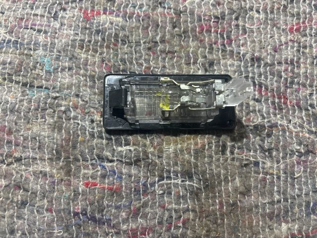 bontott SEAT ALHAMBRA Jobb Rendszámtábla Világítás