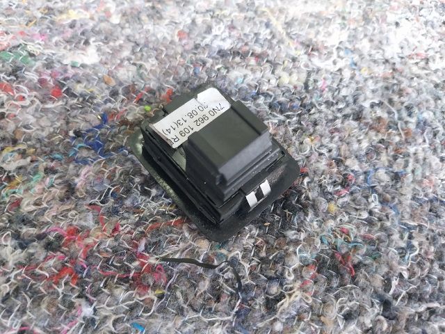 bontott SEAT ALHAMBRA Jobb Tolóajtó Nyitó Gomb