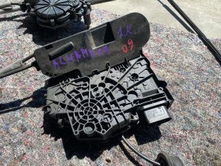 bontott SEAT ALHAMBRA Jobb Tolóajtó Zárszerkezet