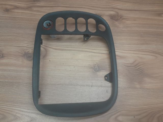 bontott SEAT ALHAMBRA Középkonzol Keret