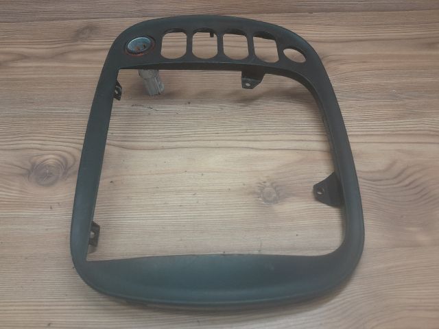 bontott SEAT ALHAMBRA Középkonzol Keret