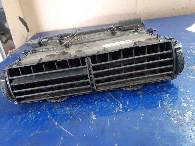 bontott SEAT ALHAMBRA Középső Szellőző