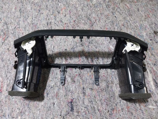 bontott SEAT ALHAMBRA Középső Szellőző