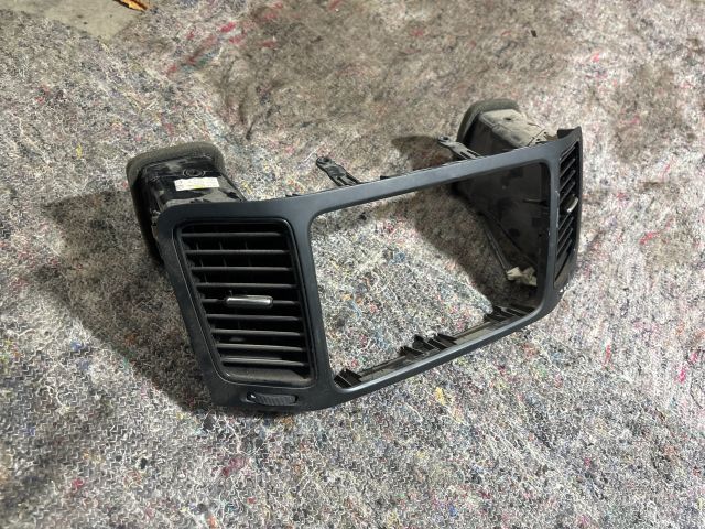 bontott SEAT ALHAMBRA Középső Szellőző