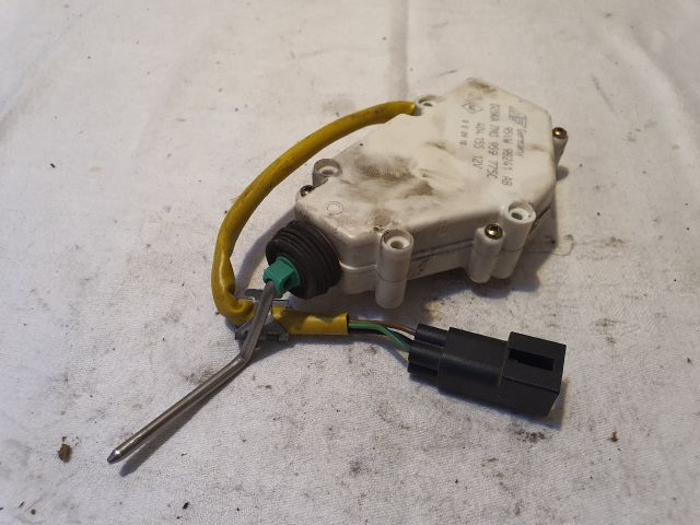 bontott SEAT ALHAMBRA Központizár Motor Tankajtó