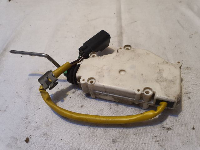 bontott SEAT ALHAMBRA Központizár Motor Tankajtó