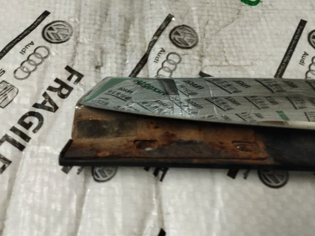 bontott SEAT ALHAMBRA Motorháztető Díszléc Első