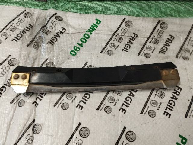 bontott SEAT ALHAMBRA Motorháztető Díszléc Első