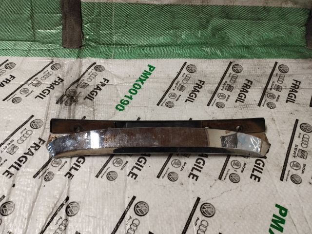 bontott SEAT ALHAMBRA Motorháztető Díszléc Első