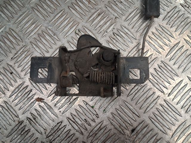 bontott SEAT ALHAMBRA Motorháztető Zárszerkezet