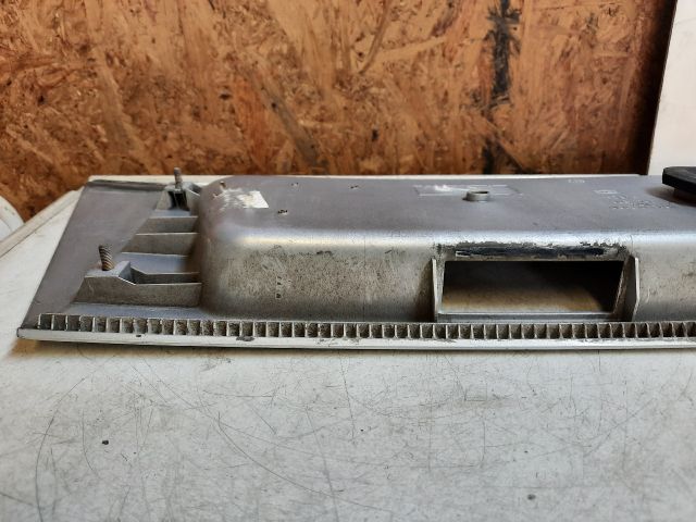 bontott SEAT ALHAMBRA Rendszámtábla Tartó