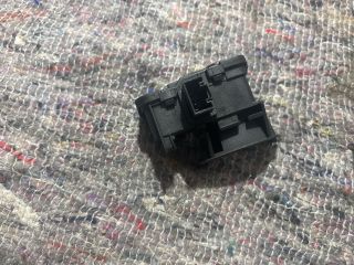 bontott SEAT ALHAMBRA Tankajtó Nyitó Kar / Gomb