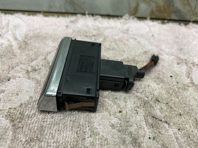 bontott SEAT ALHAMBRA Vészvillogó Kapcsoló