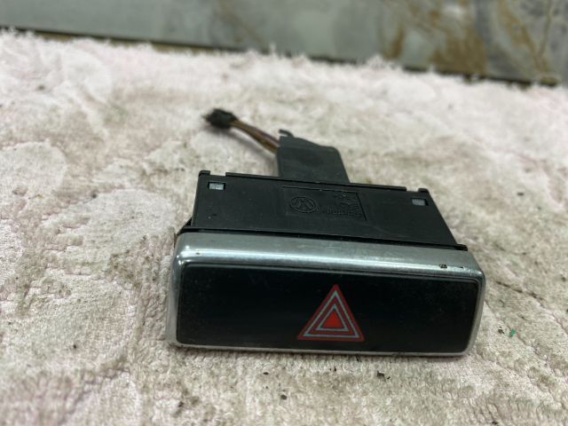 bontott SEAT ALHAMBRA Vészvillogó Kapcsoló