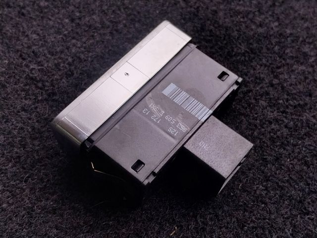 bontott SEAT ALHAMBRA Vészvillogó Kapcsoló