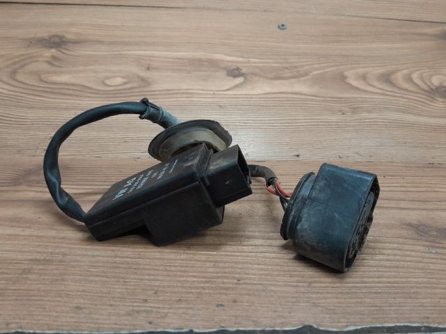 bontott SEAT ALTEA Üzemanyag Szivattyú Relé